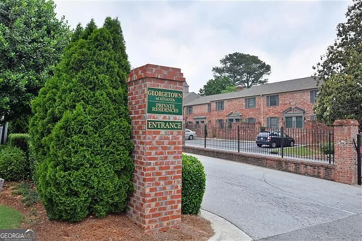 3097 Colonial Way #P