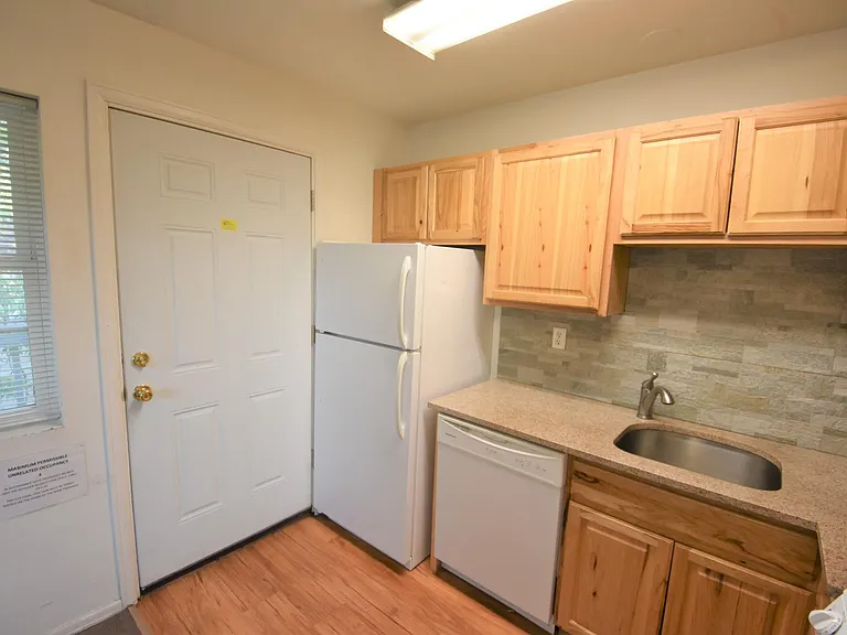 963 Marine St #4-6-7 — Photo 13