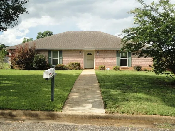 114 Honeysuckle Ct, Millbrook, AL 36054