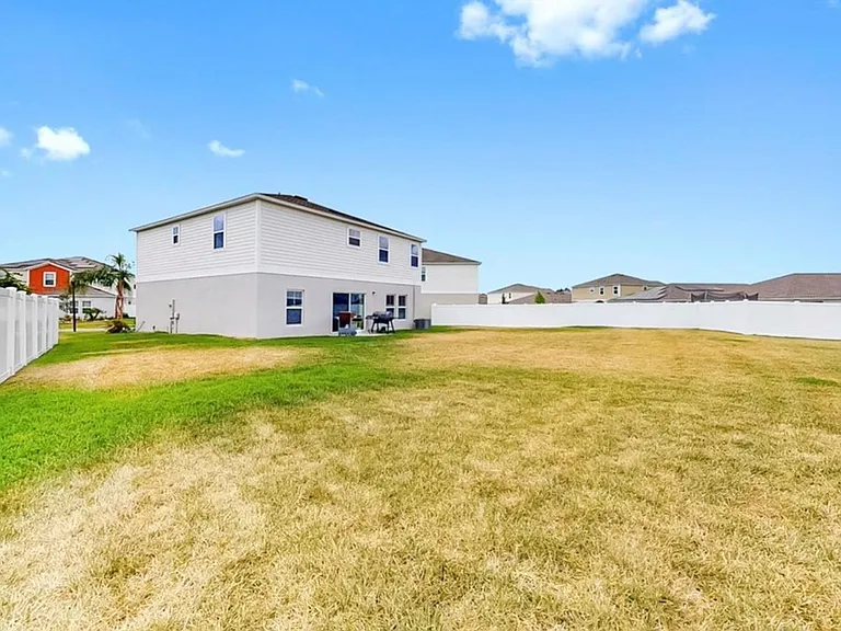 12724 Tannencrest Dr — Photo 2