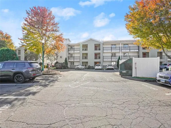 3250 Fairfield Avenue #326, Bridgeport, CT 06605