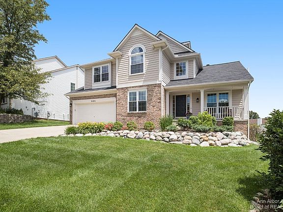 2nd image of 2834 Chaseway Dr