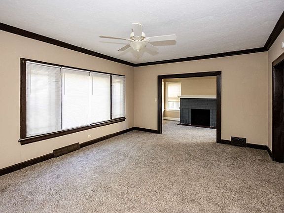 3rd image of 1643 Hillcrest Rd #1