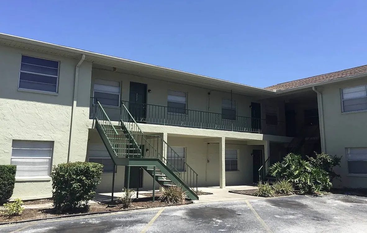 1 bed, $1,330 — Photo 1