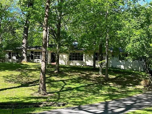 731 Greeley Dr Photo 1