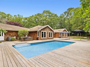 18 N Cape Ln, East Hampton, NY 11937