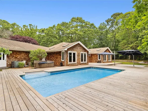 18 N Cape Lane, East Hampton, NY 11937