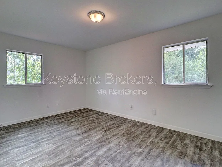 8774 Channing Dr — Photo 9