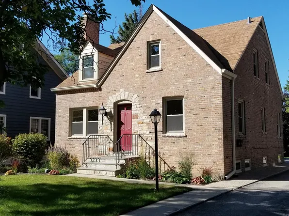 679 Park Ave W, Highland Park, IL