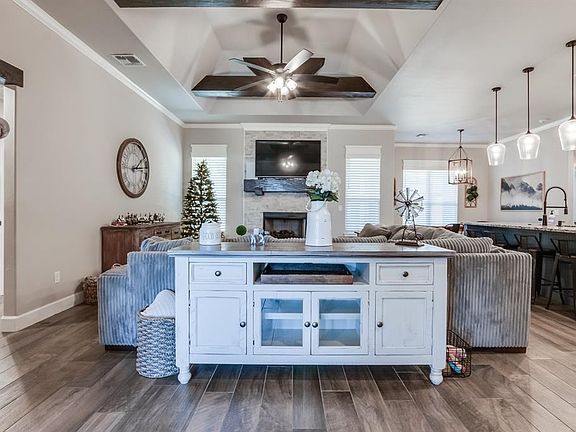 5th image of 4609 Bermuda Dr