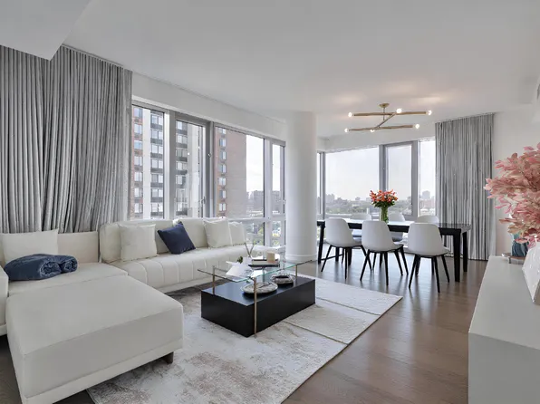 75 Park Lane South image 2 of 39