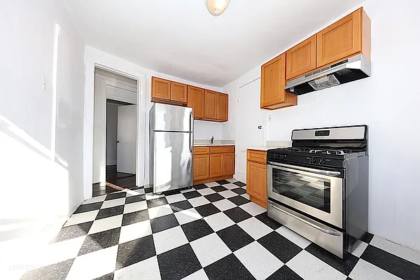 Rented by Corcoran | media 22