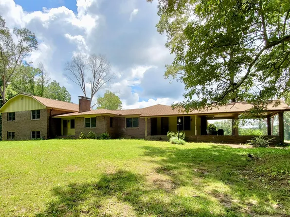 6497 Reinhardt College Pkwy, Waleska, GA 30183