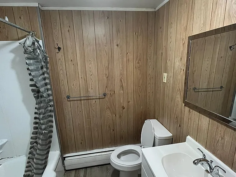 201 Hawthorne St #2 — Photo 7