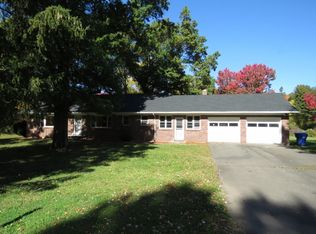 430 Thrall Ave, Suffield, CT 06078