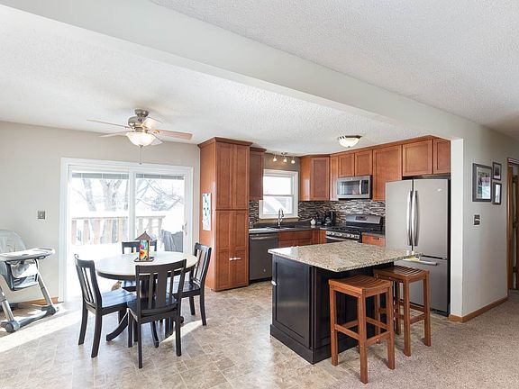 5th image of 1428 Glenwood Dr