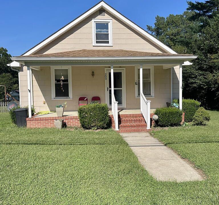 1st image of 209 E 4th Ave