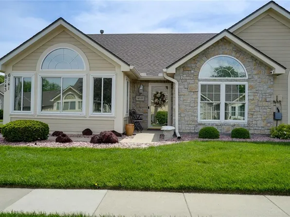 6141 NE Kensington Dr, Lees Summit, MO 64064