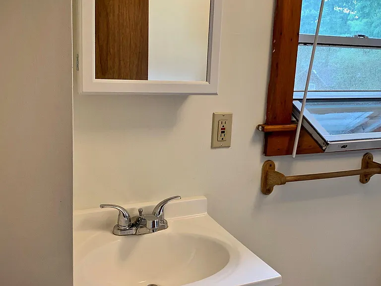 7 Sycamore St #2 — Photo 9