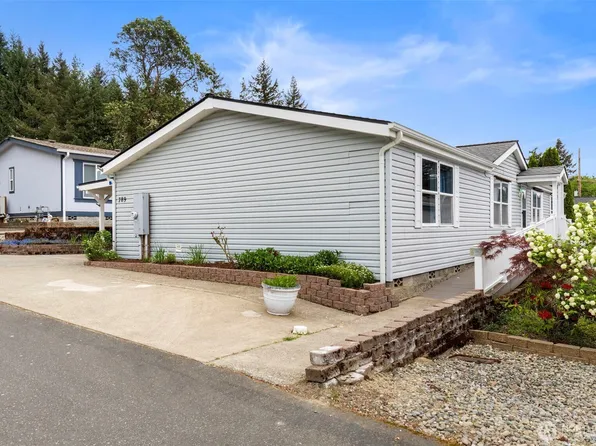 789 NE Reeds Meadow Lane, Bremerton, WA 98311