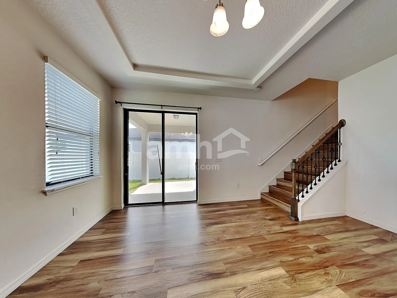 4 bed, 2.5 bath, 2428 sqft, $2,705 — Photo 4