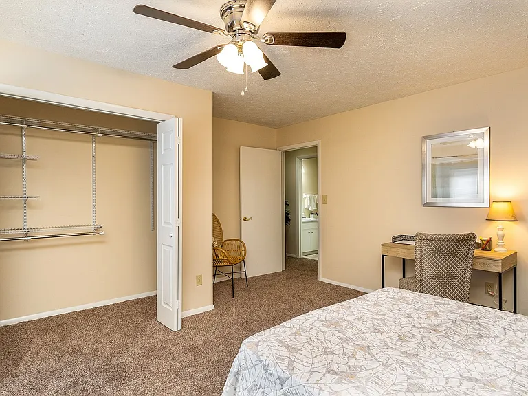 1500 Seminole Dr — Photo 11