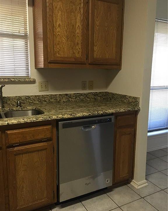 2nd image of 7A Lakeway Dr