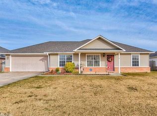 5 Preston Ln, Vilonia, AR 72173