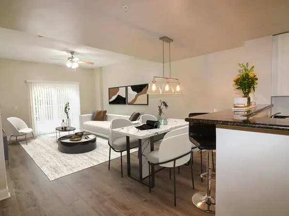 721 Governor Morrison St Unit 423, Charlotte, NC 28211