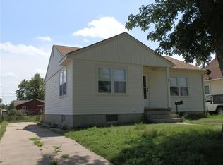 744 E 4th St NE, Russell, KS 67665