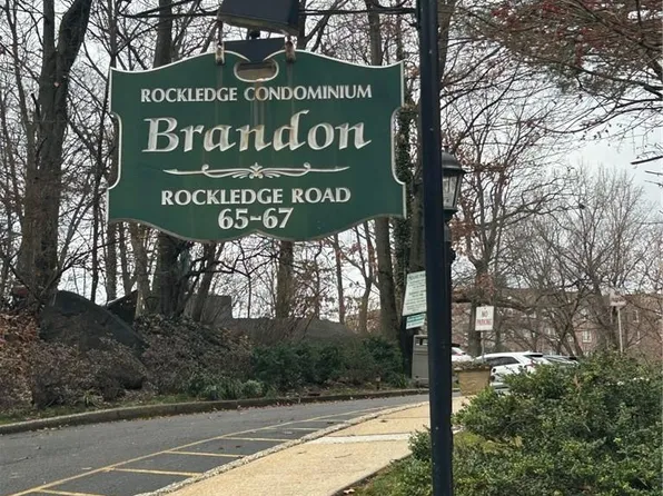67 Rockledge Road #2D, Bronxville, NY 10708