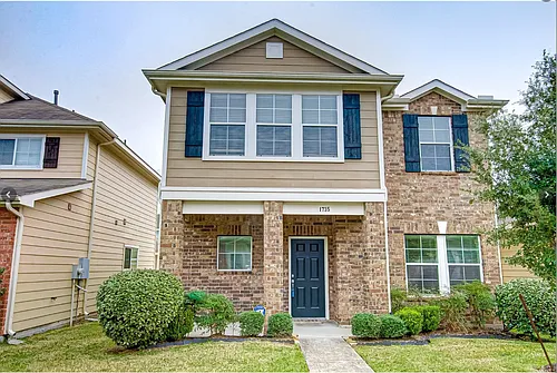 1735 Nichole Woods Dr Photo 1