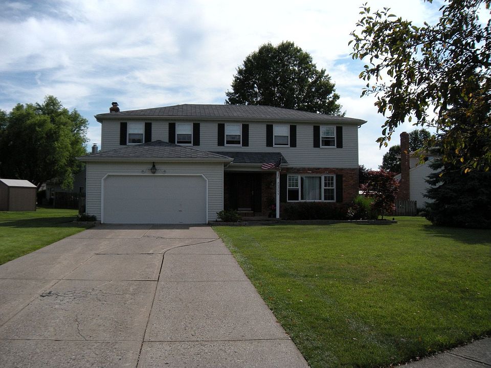 5 bdrm/2.5 bath colonial