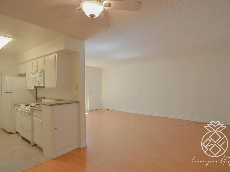 7607 Saint Bernard St #3 — Photo 10