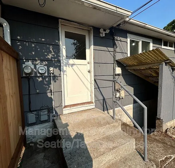721 S Ainsworth Ave — Photo 11