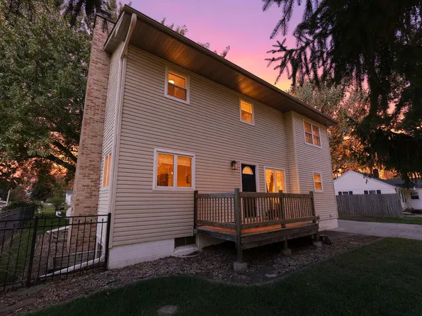 737 S Dakota Ave, New Richmond, WI 54017