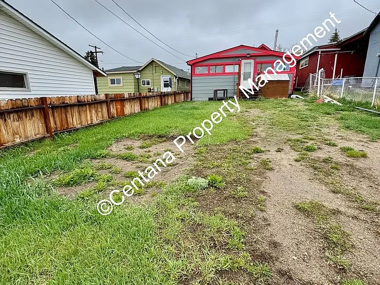 330 W Daly St — Photo 24