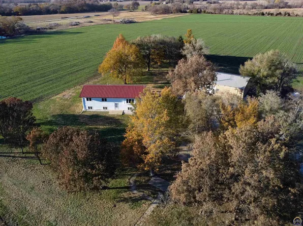 2116 Road 105, Hartford, KS 66854