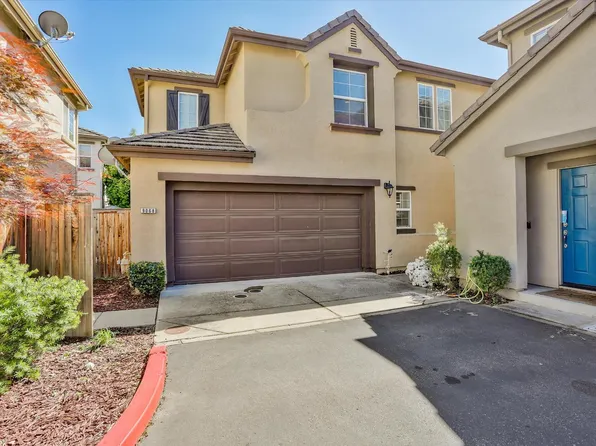 9068 Cortina Cir, Roseville, CA 95678