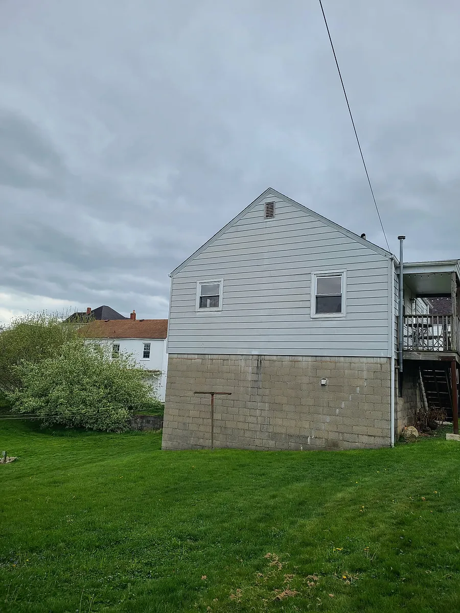 Building Photo - 605 Ohio Ave #1/2