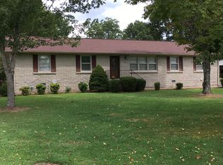 1303 S Polk St, Tullahoma, TN 37388