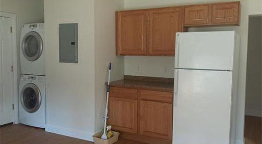 4th image of 71 Hollingsworth St #1