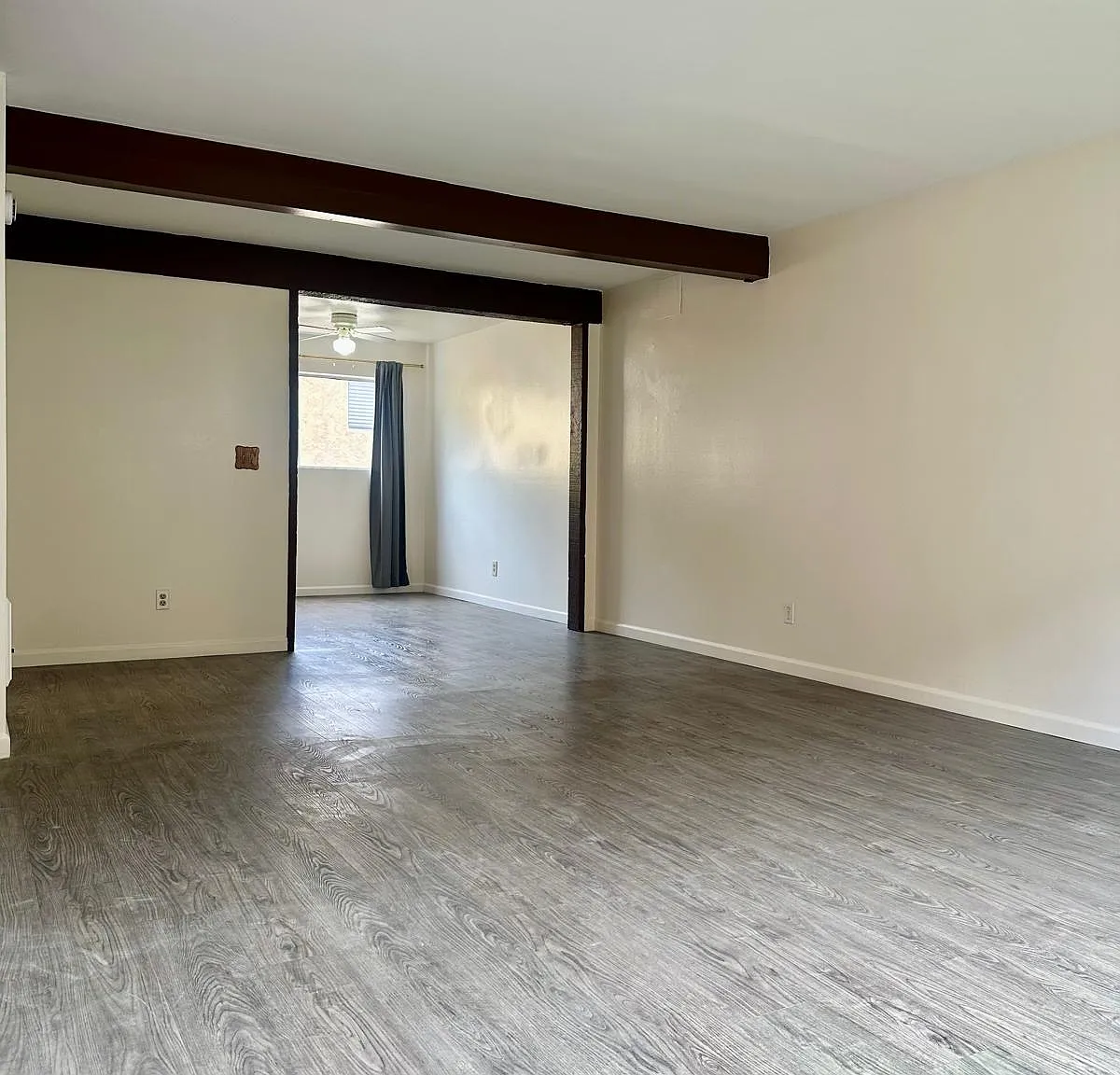 2 bed, 1.5 bath, 992 sqft, $2,550 — Photo 3
