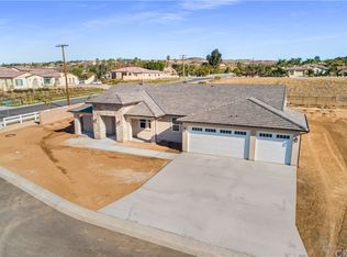 7912 Featherstone Ct, Riverside, CA 92506
