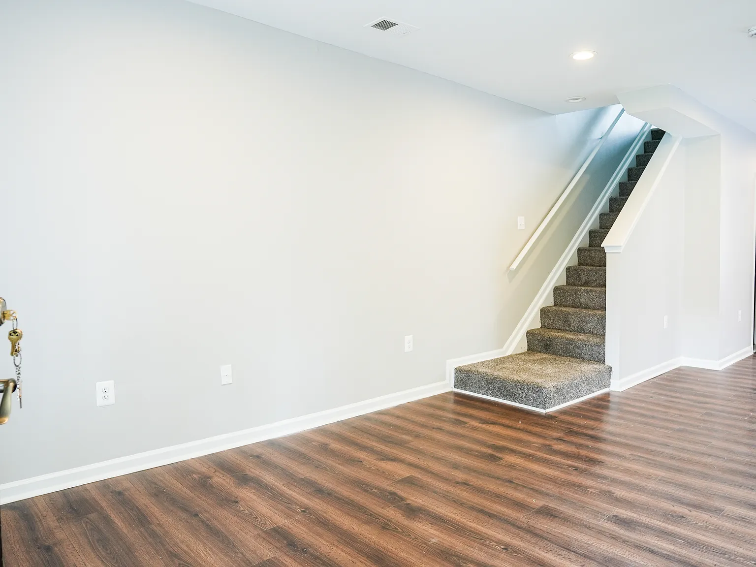 3 bed, 2.0 bath, $2,500 — Photo 4