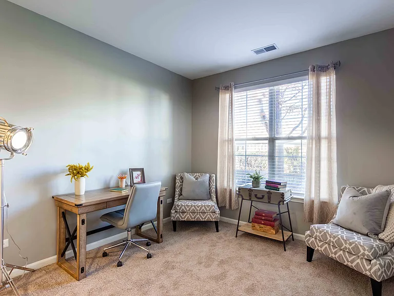 1240 W Indian Trl — Photo 8