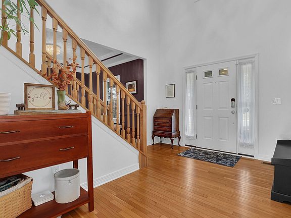 5th image of 6883 Blue Holly Dr