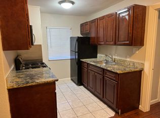 1808 D St #E, Sacramento, CA 95811
