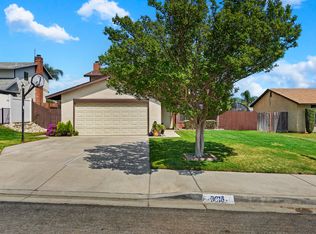 9615 Magnolia St, Bloomington, CA 92316