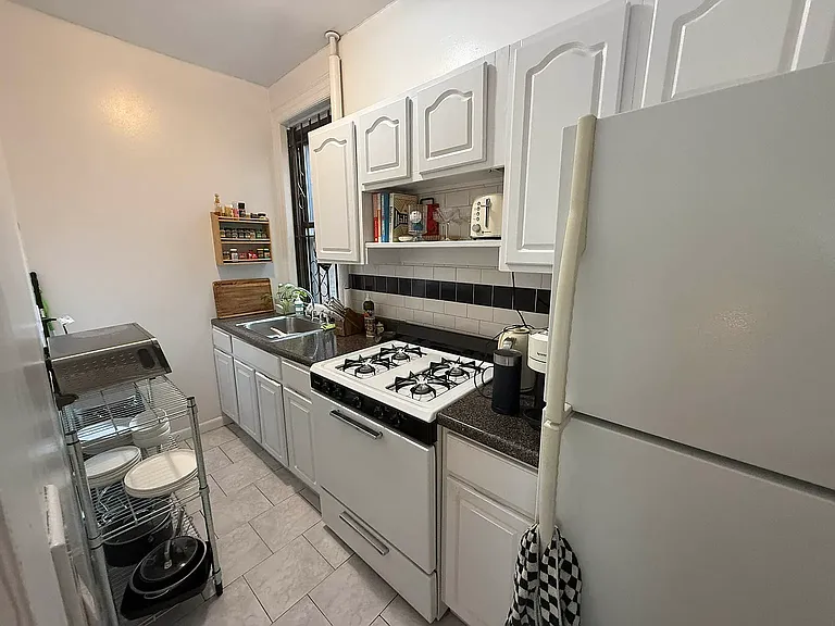 193 Bleecker St #4 — Photo 9
